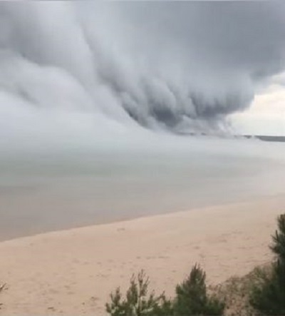 shelf cloud michigan