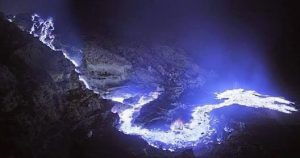 vulcano kawah ijen indonesia lava blu (1)