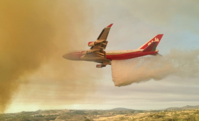 B747-400 Supertanker, l'aereo antincendio più grande del mondo