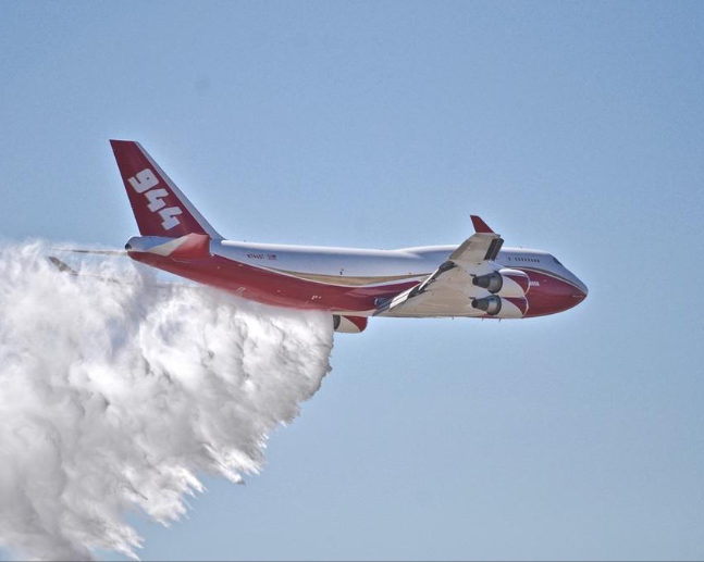 B747-400 Supertanker, l'aereo antincendio più grande del mondo