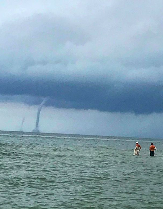 maltempo roma tornado tromba aria