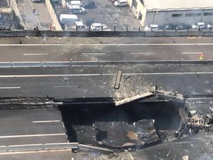 bologna crollato ponte a 14