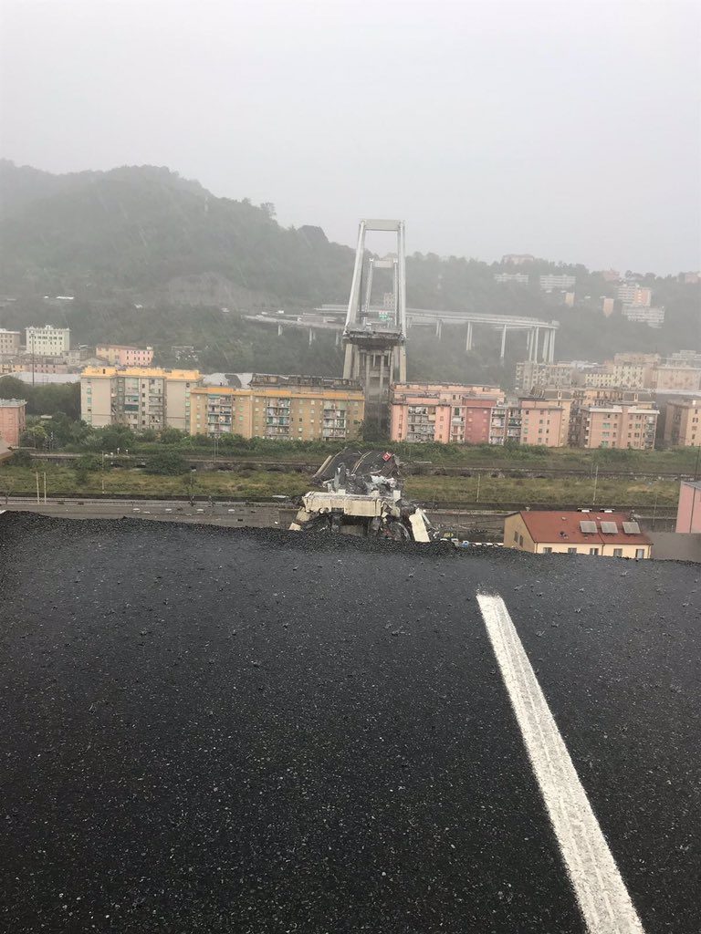crollo ponte genova