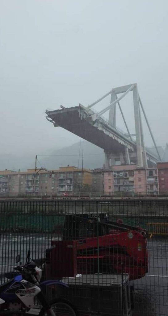 crollo ponte genova