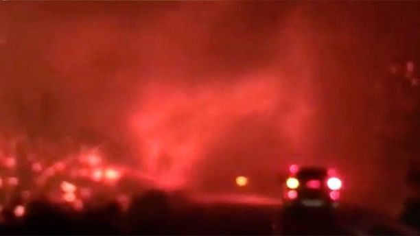 firetornado incendi california