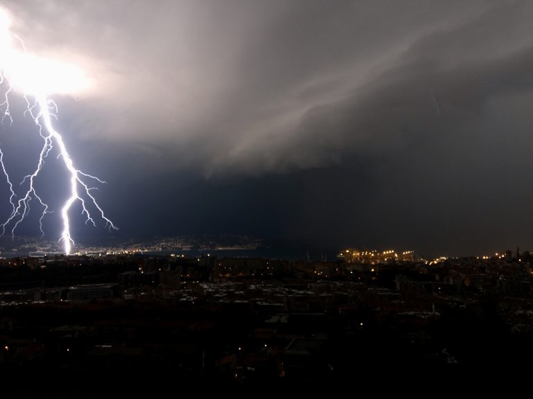 Il forte temporale di stasera a Trieste - Foto di Christian Salvi