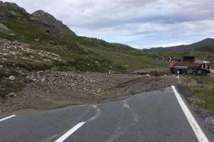 maltempo svizzera strada della Flüela