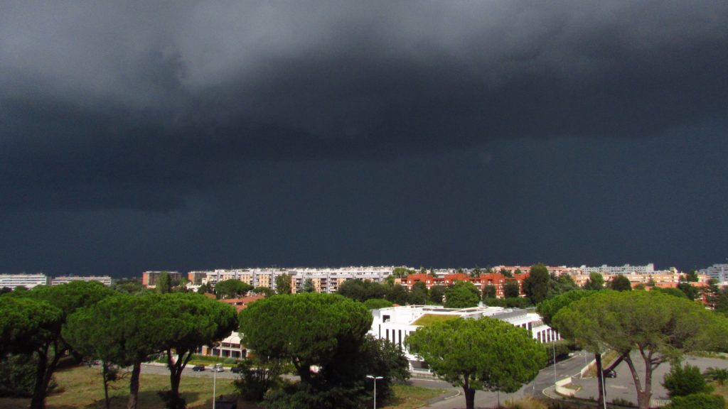 temporale estivo roma