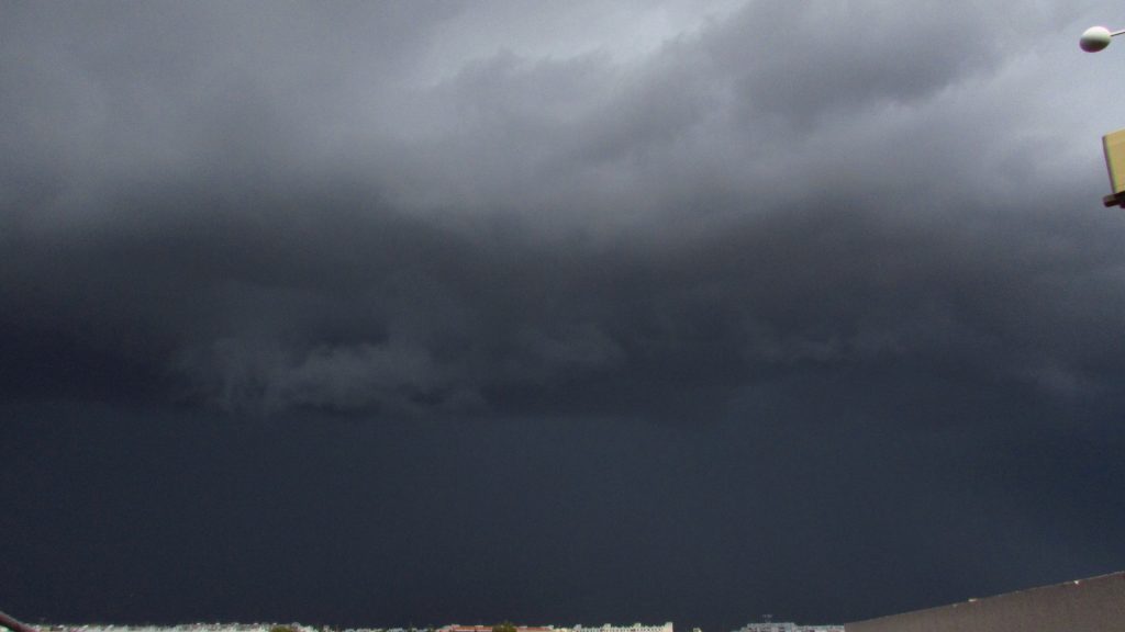temporale estivo roma
