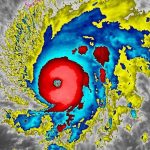 L’uragano Lane spaventa le Hawaii, attesi venti devastanti e alluvioni lampo fatali: vite umane e strutture a rischio [MAPPE]