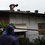 Il super tifone Mangkhut ha quasi raggiunto le Filippine: si temono gravi danni [GALLERY]