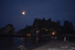 Parco archeologico di Naxos Taormina isolabelladinotte