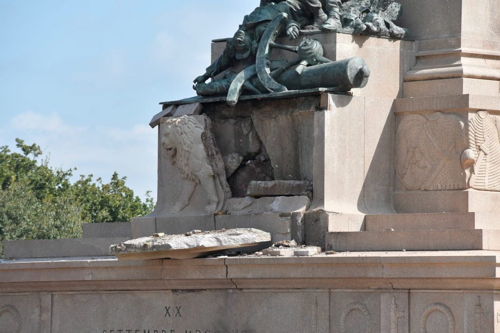 Roma, Fulmine danneggia il monumento a Garibaldi al Gianicolo