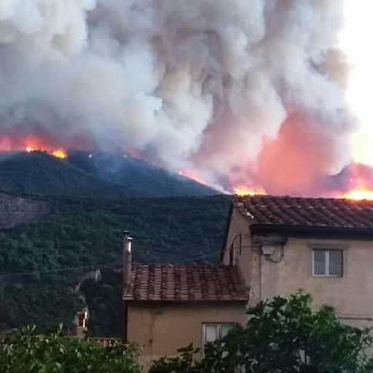 incendio monte serra