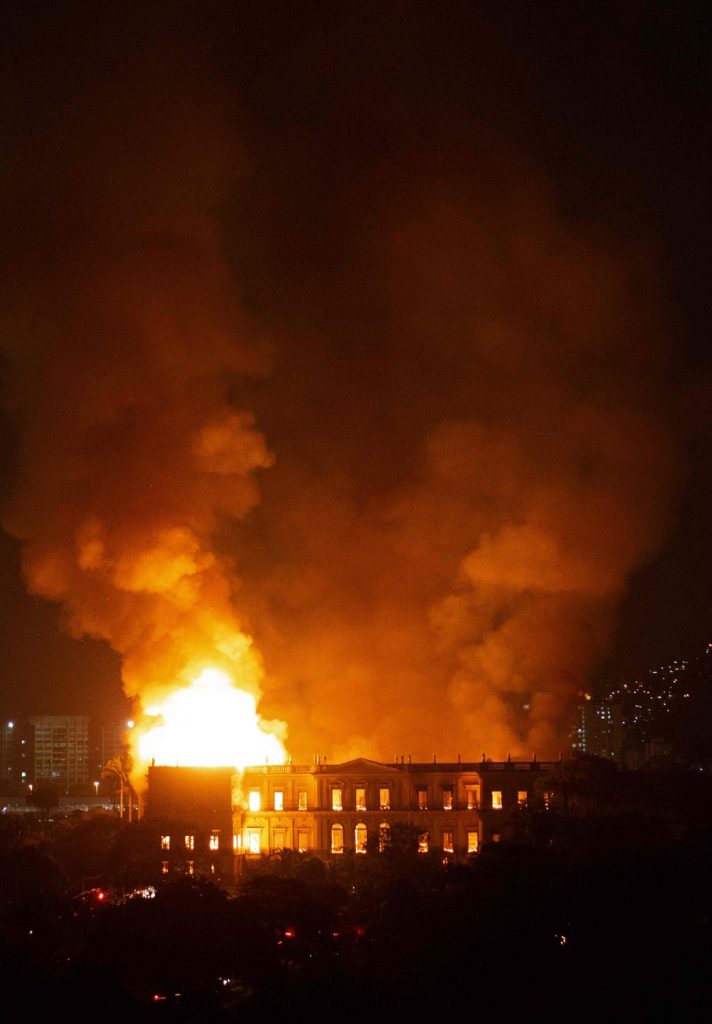 Brasile, incendio Museo Nazionale a Rio de Janeiro