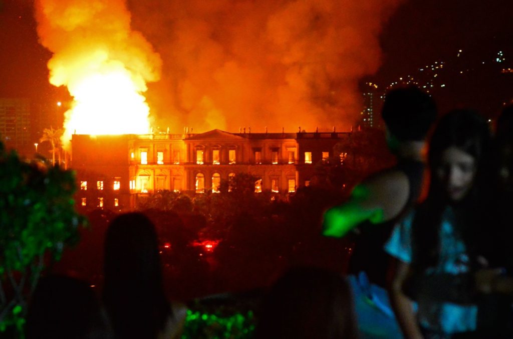 Brasile, incendio Museo Nazionale a Rio de Janeiro