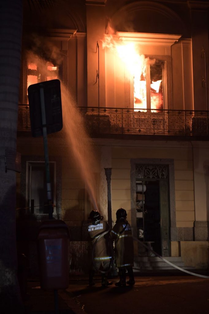 Brasile, incendio Museo Nazionale a Rio de Janeiro