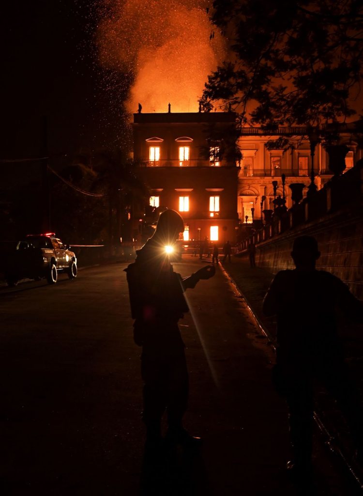Brasile, incendio Museo Nazionale a Rio de Janeiro