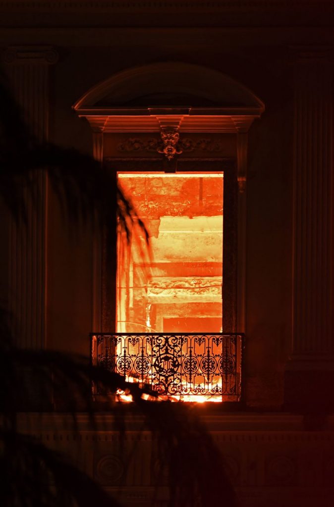 Brasile, incendio Museo Nazionale a Rio de Janeiro