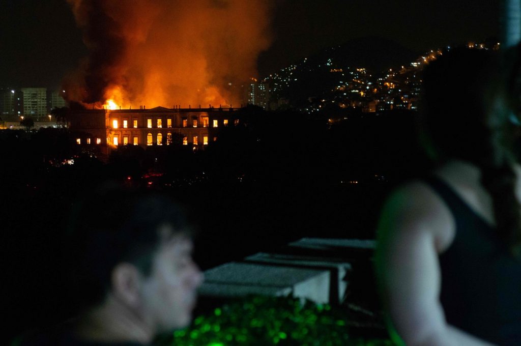 Brasile, incendio Museo Nazionale a Rio de Janeiro