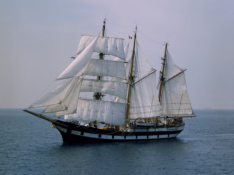 nave Palinuro Marina Militare
