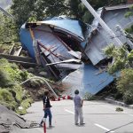 Terremoto Giappone, prevista pioggia nelle prossime 24 ore: aumenta il rischio di frane e crolli [GALLERY]