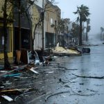 Il potente Uragano Michael investe la Florida: almeno 2 morti e 380mila persone senza elettricità [FOTO e VIDEO]