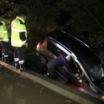 Francia, forte ondata di maltempo in Costa Azzurra: auto trascinata all’acqua, un morto [GALLERY]