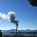 Savona, enorme incendio distrugge la sede dell’Autorità Portuale: “chiudete porte e finestre”. Caldo record in Liguria [FOTO LIVE]