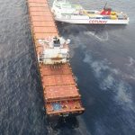 Collisione al largo della Corsica: in corso il recupero di materiale inquinante [FOTO e VIDEO]