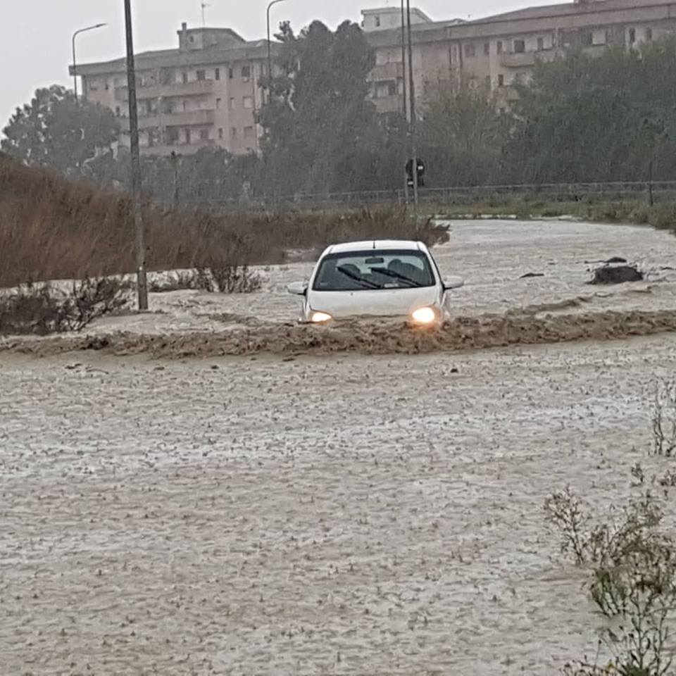 maltempo crotone