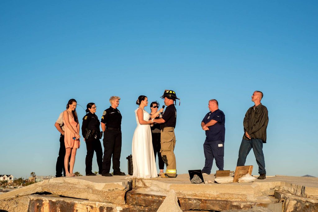 matrimonio mexico beach florida uragano michael