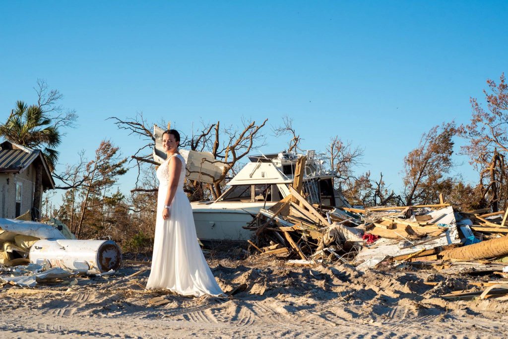 matrimonio mexico beach florida uragano michael