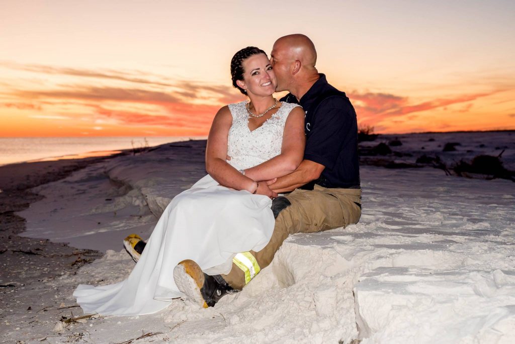 matrimonio mexico beach florida uragano michael