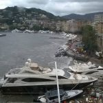 Maltempo, mareggiata a Rapallo: “strage” di yacht, affondato anche quello di Berlusconi [GALLERY]