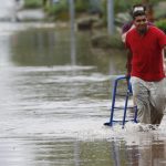 Tempesta tropicale Rosa: almeno una vittima in Messico, caos e alluvioni anche negli USA con 50mm di pioggia in poche ore [GALLERY]