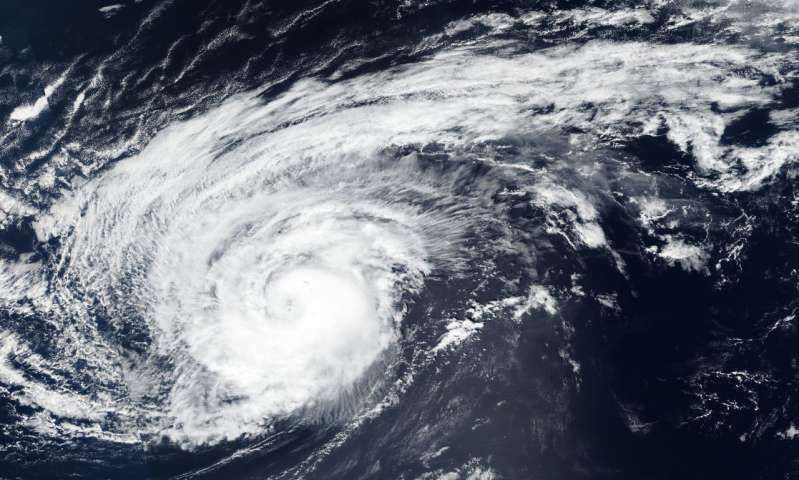 uragano leslie