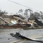 Uragano Michael, scene apocalittiche in Florida: case distrutte, alberi abbattuti e detriti ovunque per il 3° uragano più forte di sempre negli USA [GALLERY]