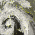 Allerta Meteo, un “Super-Ciclone” sull’Italia: bombe d’acqua e caldo record, situazione senza precedenti [LIVE]