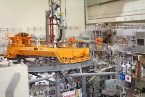 Modulo toroidale durante le operazioni di assemblaggio