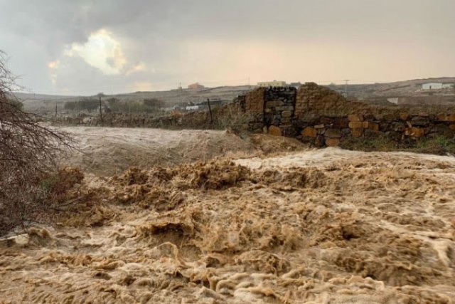 alluvioni deserto arabia saudita