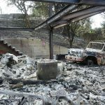 California in ginocchio per l’incendio più devastante della storia: il bilancio delle vittime sale a 50 [GALLERY]