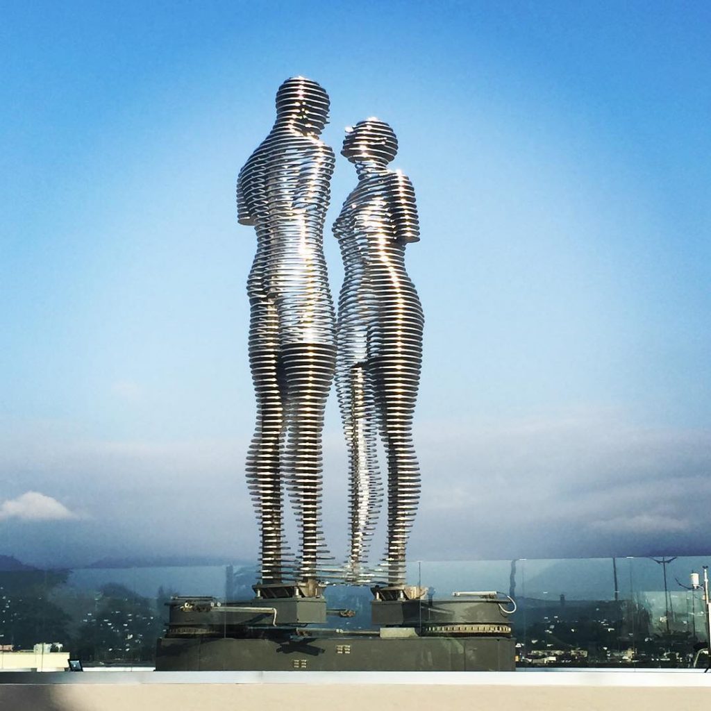 statua ali nino georgia