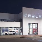 Tesla, molto più di auto elettriche: dall’energia alla mobilità, tante idee per un futuro di sviluppo e sostenibilità
