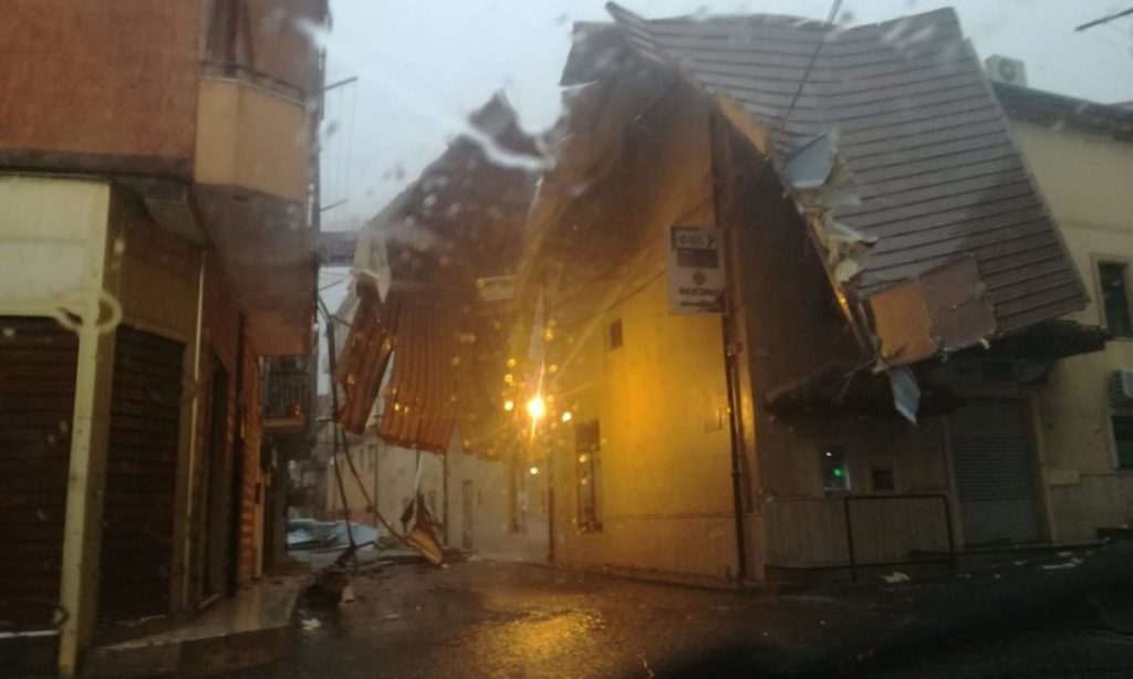 tornado cutro calabria oggi