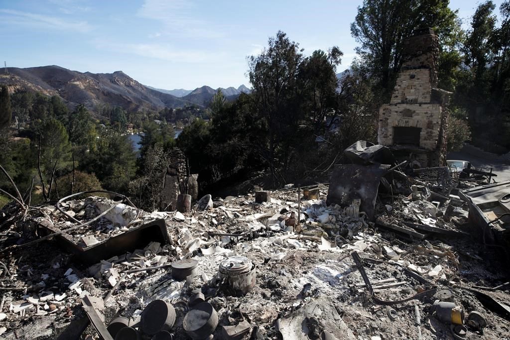 woolsey fire santa monica mountains