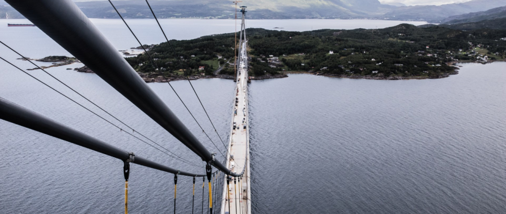 Hålogaland Bridge norvegia