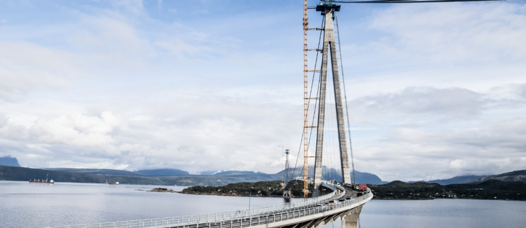 Hålogaland Bridge norvegia