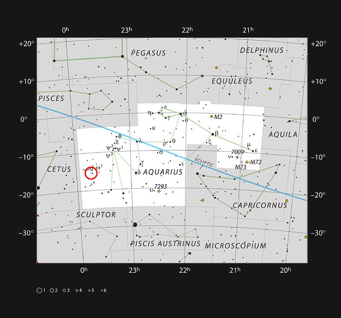 Questo grafico mostra l'ubicazione di R Aquarii nella costellazione dell'Acquario. Il grafico mostra l'ubicazione della maggior parte delle stelle visibili a occhio nudo in buone condizioni osservative. È indicata anche la posizione della porzione di cielo mostrata nell'immagine. Credit: ESO, IAU and Sky & Telescope