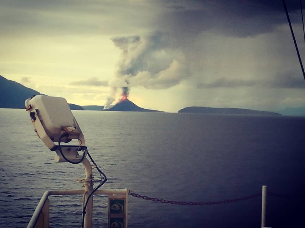 eruzione tsunami krakatoa